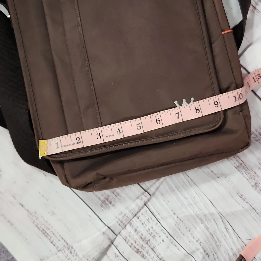 CaseCrown Microsoft surface vertical messenger bag